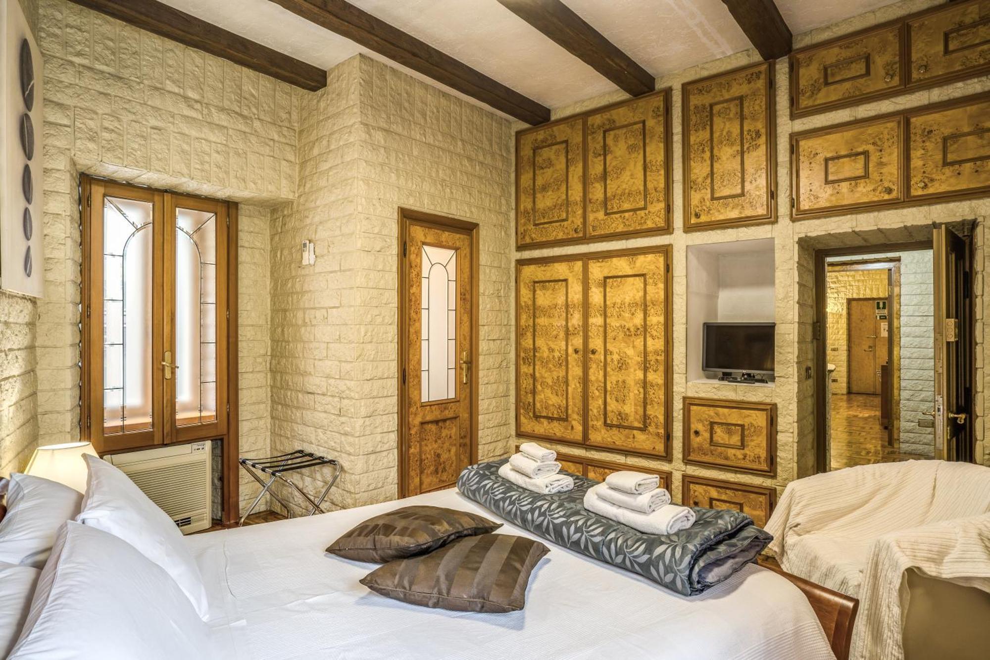 Fontana Di Trevi Charming Apartment Рим Екстериор снимка