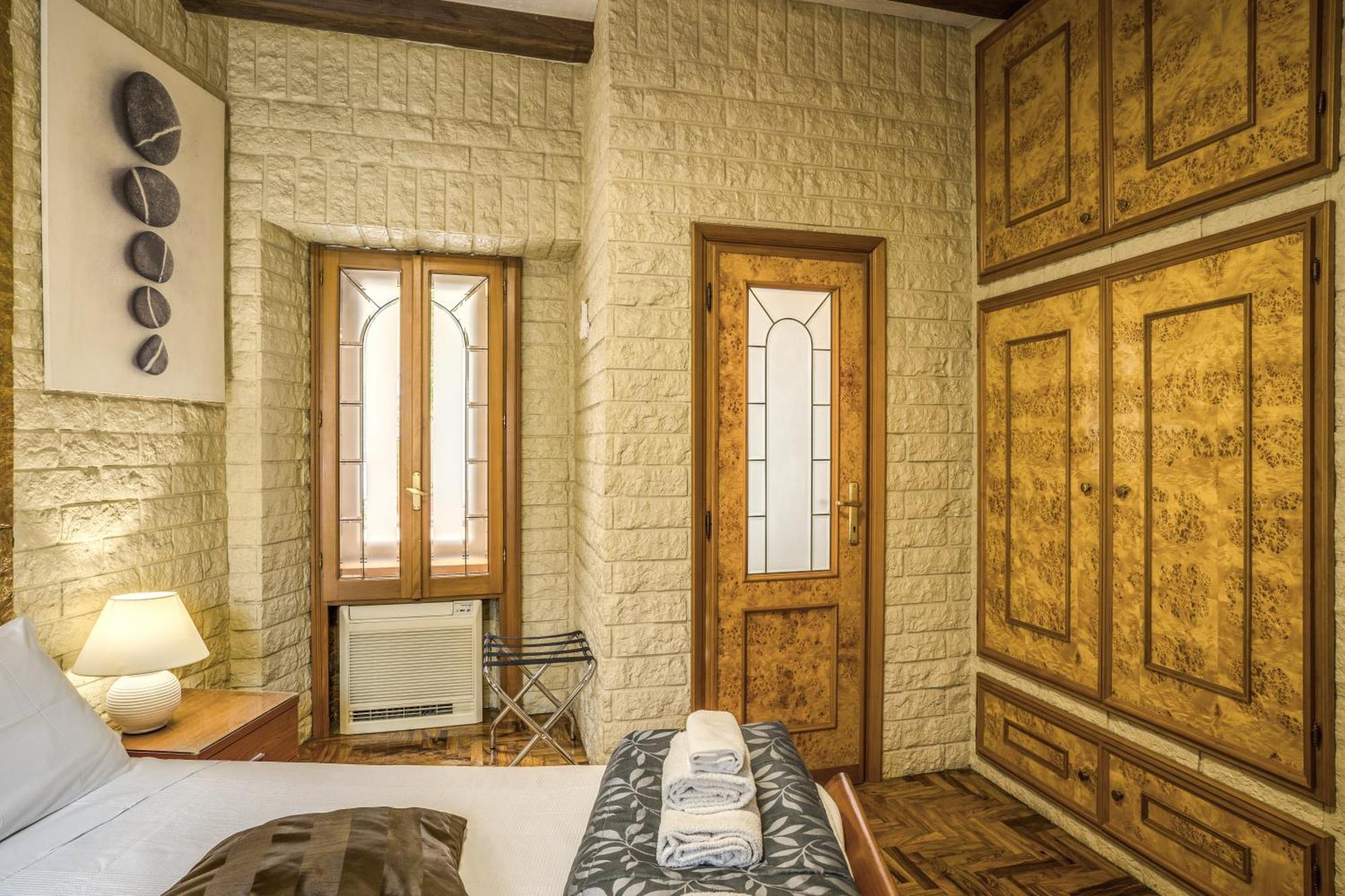 Fontana Di Trevi Charming Apartment Рим Екстериор снимка